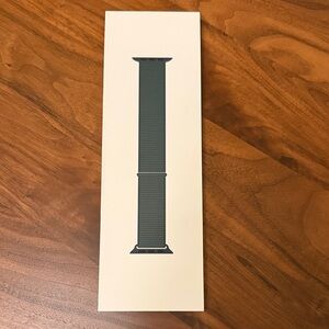 Apple Lake Green Sport Loop Band 42mm